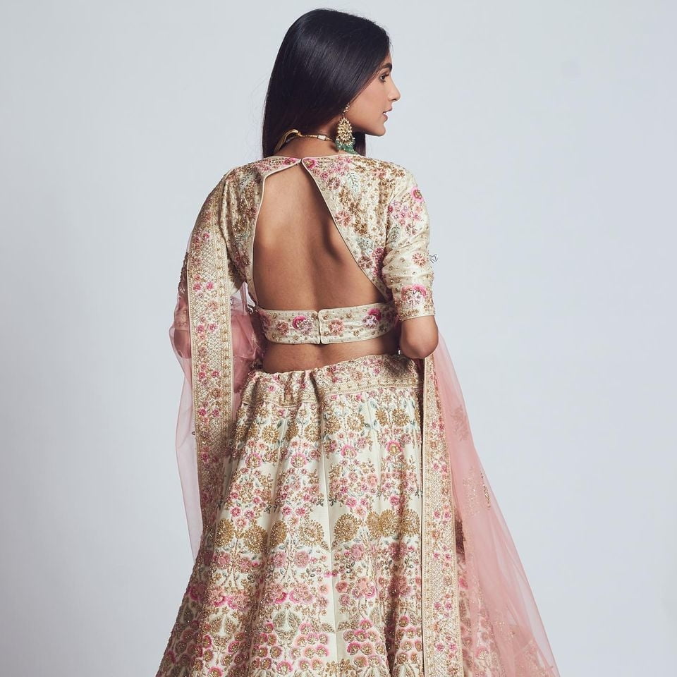 Backless-blouse-design-for-lehenga | WedAbout