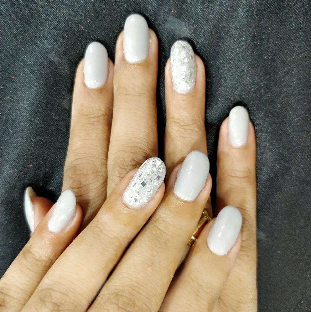 matte silver nails with mosiac art | WedAbout