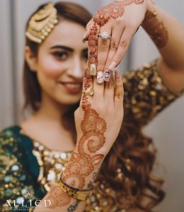 30+ Unique Bridal Nail Art Design Ideas You Just Can’t Miss!