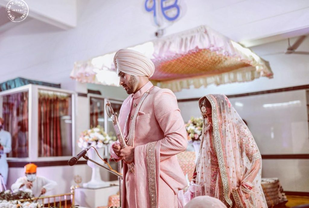 Neha Kakkar and Rohanpreet Singh during the wedding rituals of their sikh anand karaj ceremony at a gurudwara in Delhi