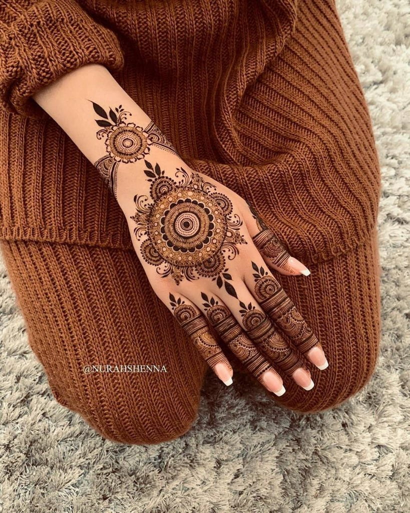 New Bracelet Mehndi Designs | New Bracelet Mehndi Designs #henna #mehndi  #art #mehandi #bracelet | By Creative HeArtFacebook