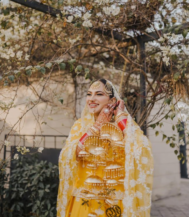 9 Ethnic Looks of Shehnaaz Gill That Are Perfect For Wedding Season Anywhere