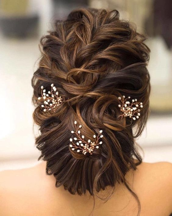 11 Hairstyles for Gowns-Glorious Gown with Gorgeous Hairstyles | hergamut