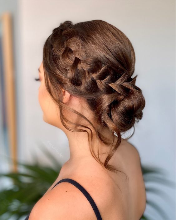 Top 20 Simple Hairstyles for Gowns and Frocks  Styles At Life