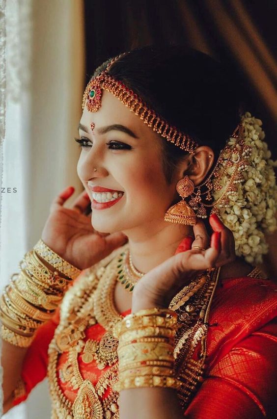 Bridal Portraits | Stunning Indian brides | Bride in Red and gold lehenga |  Bridal jewellery | Poses for bride… | Gold lehenga bridal, Indian wedding  outfits, Bride