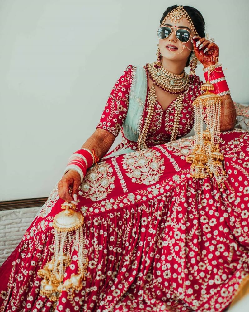 Bridal photoshoot poses : दूल्हा दुल्हन के लिए फोटो शूट के पोज़ –  newse7live.com