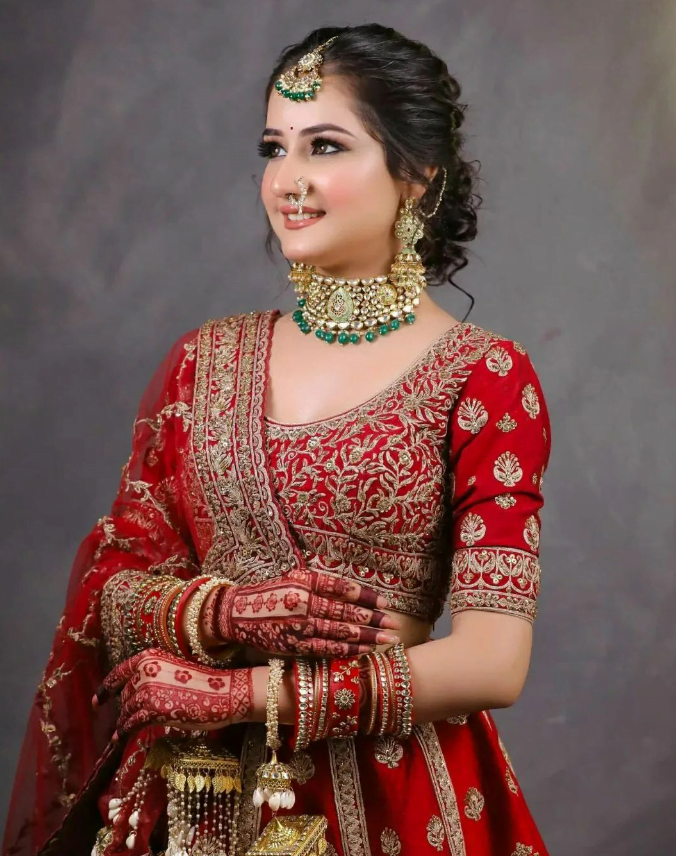 Indian Wedding Couple Posing | London Wedding Photographer
