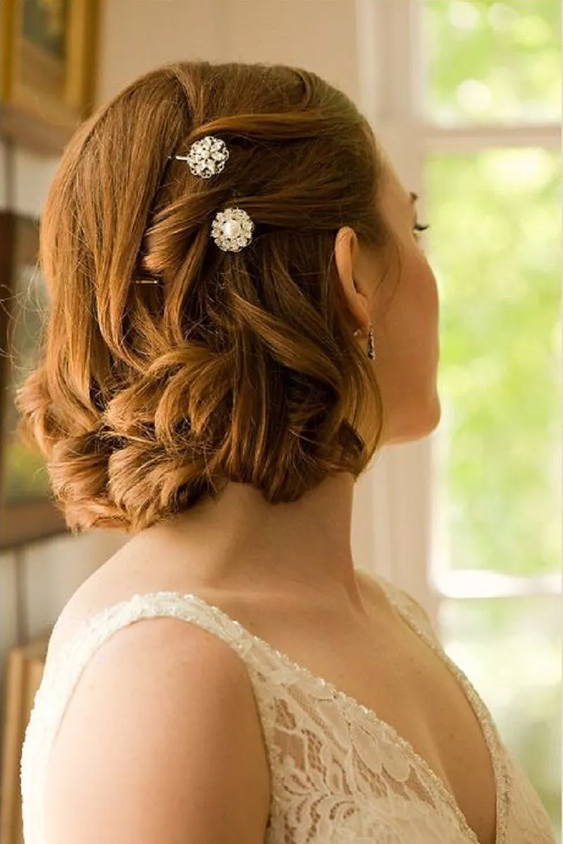 8 Elegant Hairstyles for Dress Types: Find Your Perfect Match - Nolabels.in