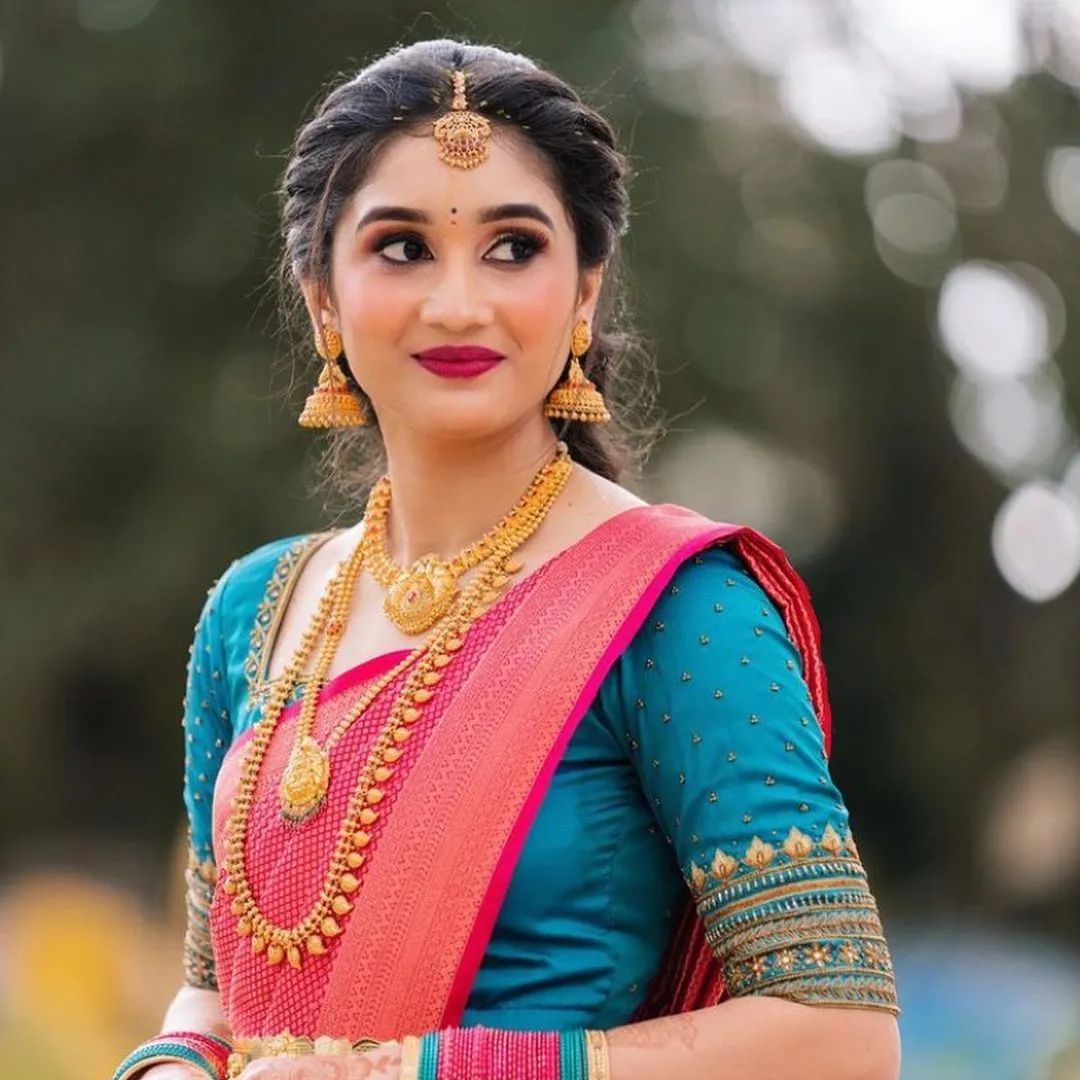 Too gorgeous silk saree | Indian bridal hairstyles, Indian wedding  hairstyles, Hairstyles for indian wedding