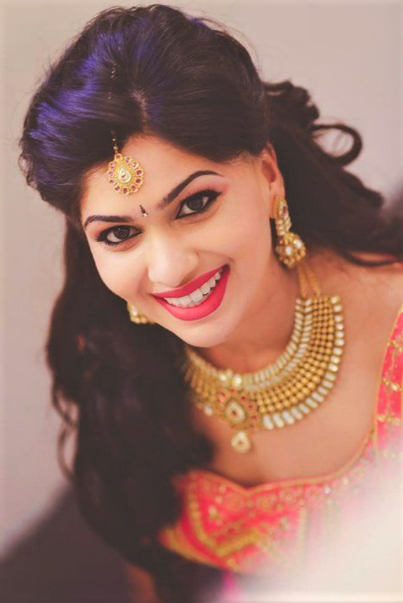 Hairstyles For Sarees Seen On Alia Deepika Katrina Kareena Janhvi