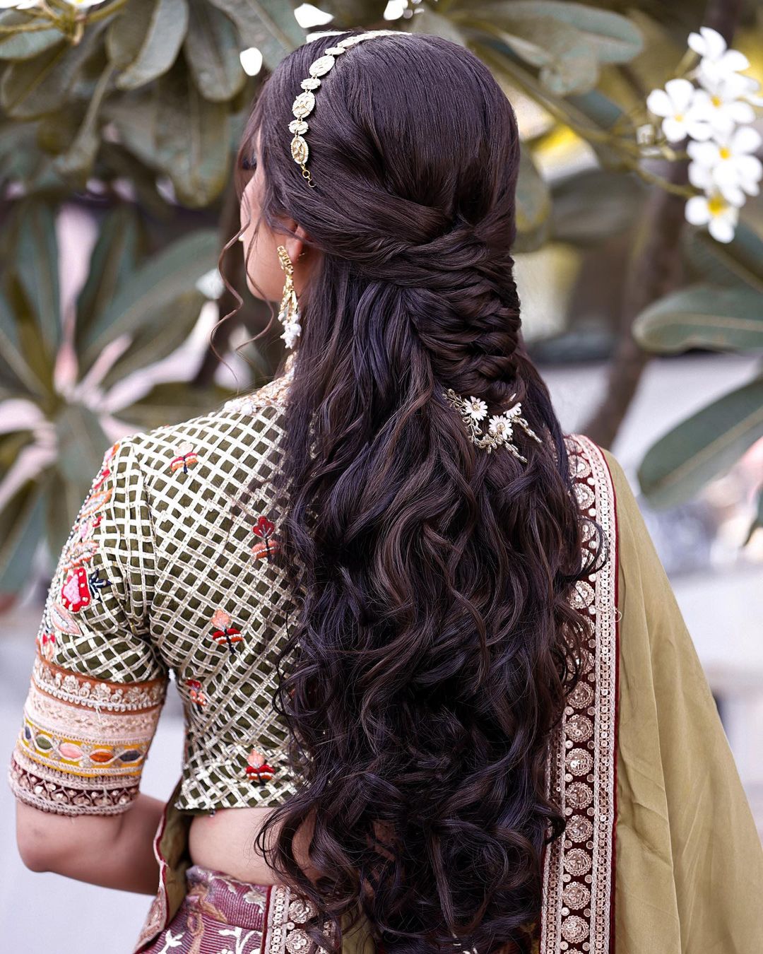 Simple hairstyle for lehenga with puff and loose tresses | Hair style on  saree, Hairstyle for lehenga, Hairstyles for gowns