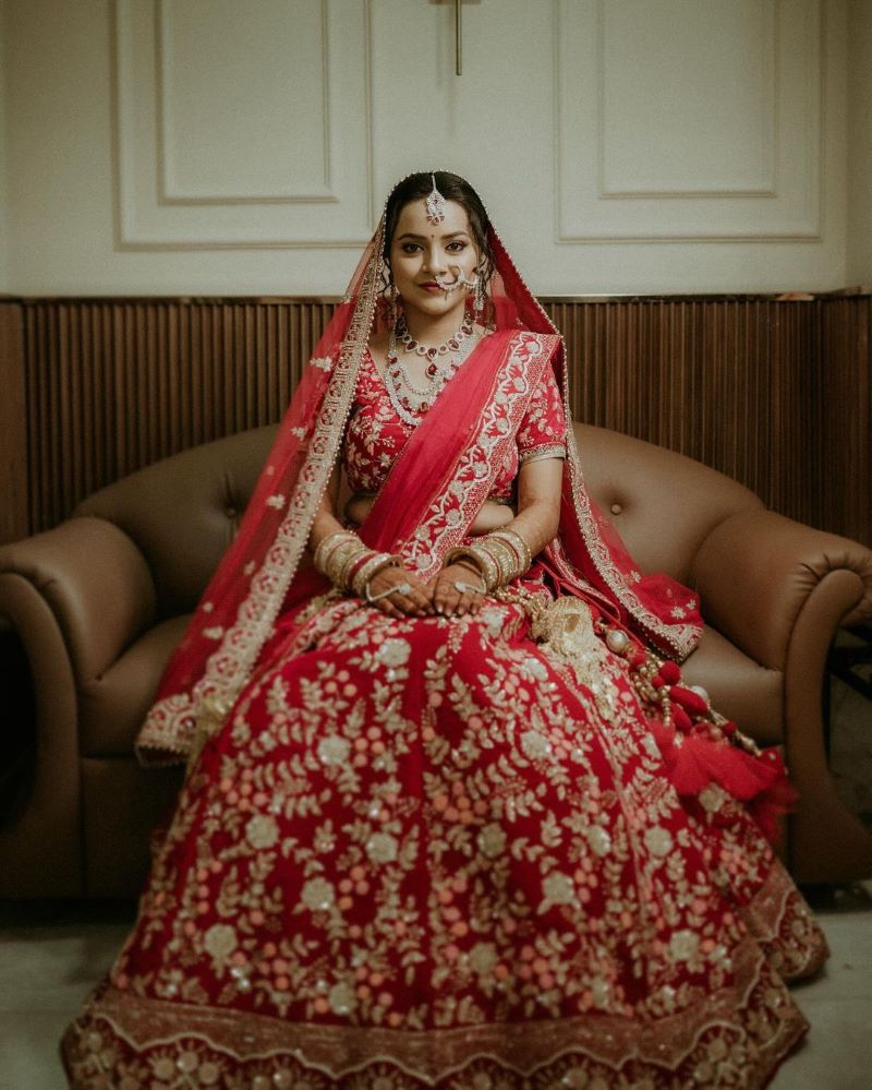 modern bengali bridal look in lehenga