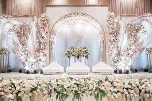 20+ Wedding Stage Decoration Ideas: Simple, Grand & More!