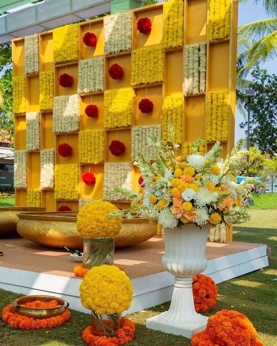 Blocks with marigold For Haldi Decoration